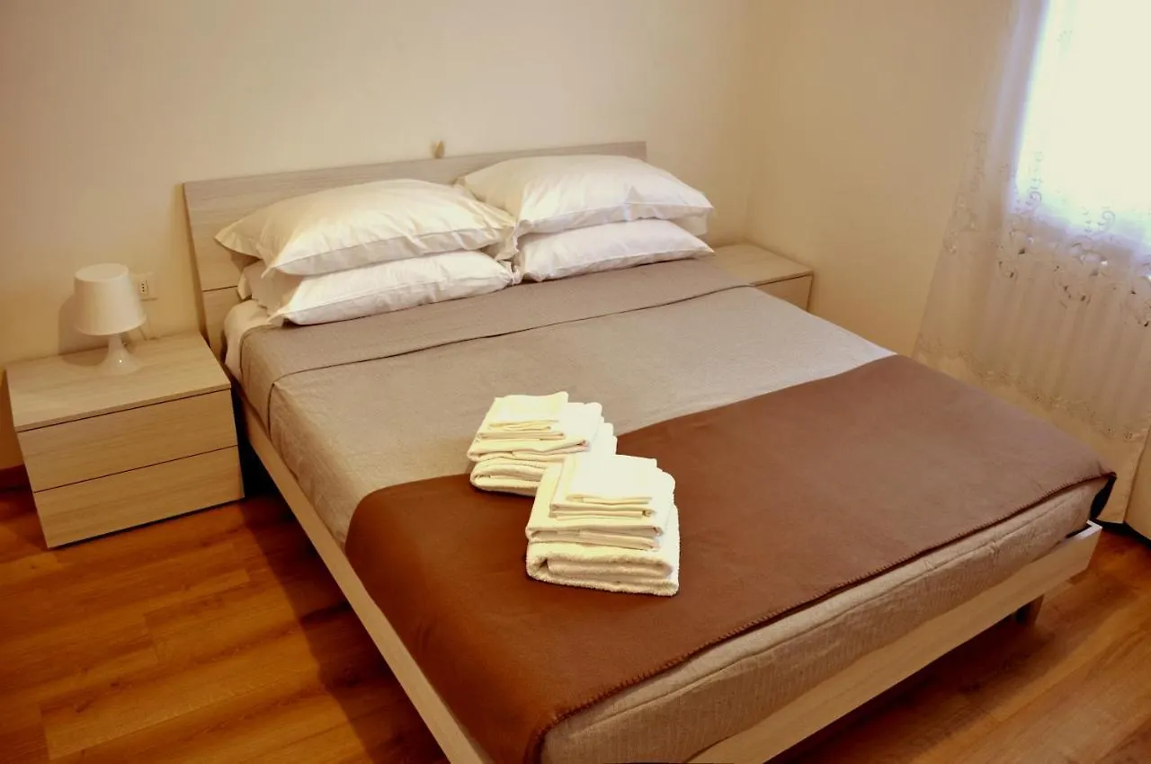 Bed & Breakfast La Meridiana House Monterenzio